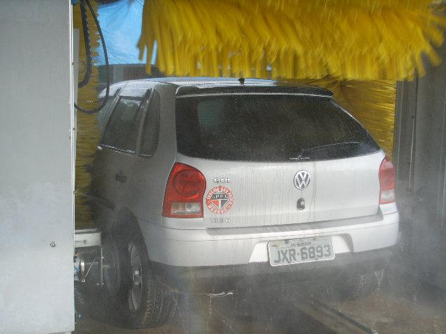 Brazil car wash lights the world