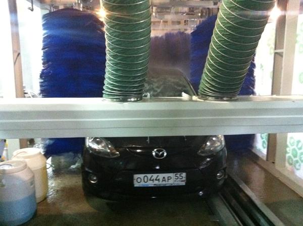 Fast Speed Tunnel Car Washing Machine Effective With Blue Brush