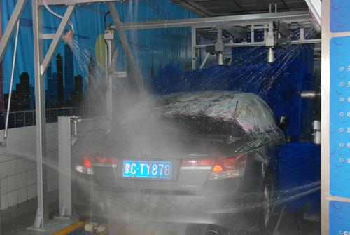 Hydraulic Car Wash System Blue Brush With Adjusted Wheel Distance