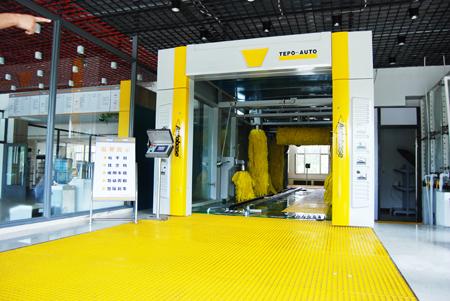 Tunnel car wash machine with best wash in China
